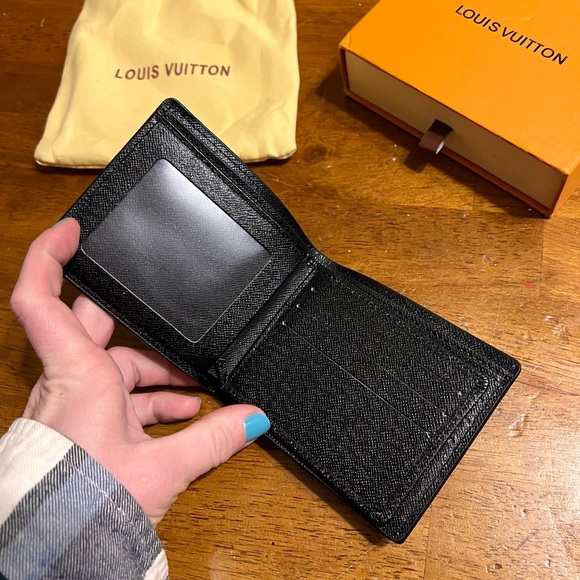 Louis Vuitton mirror image - Picture 2 of 9